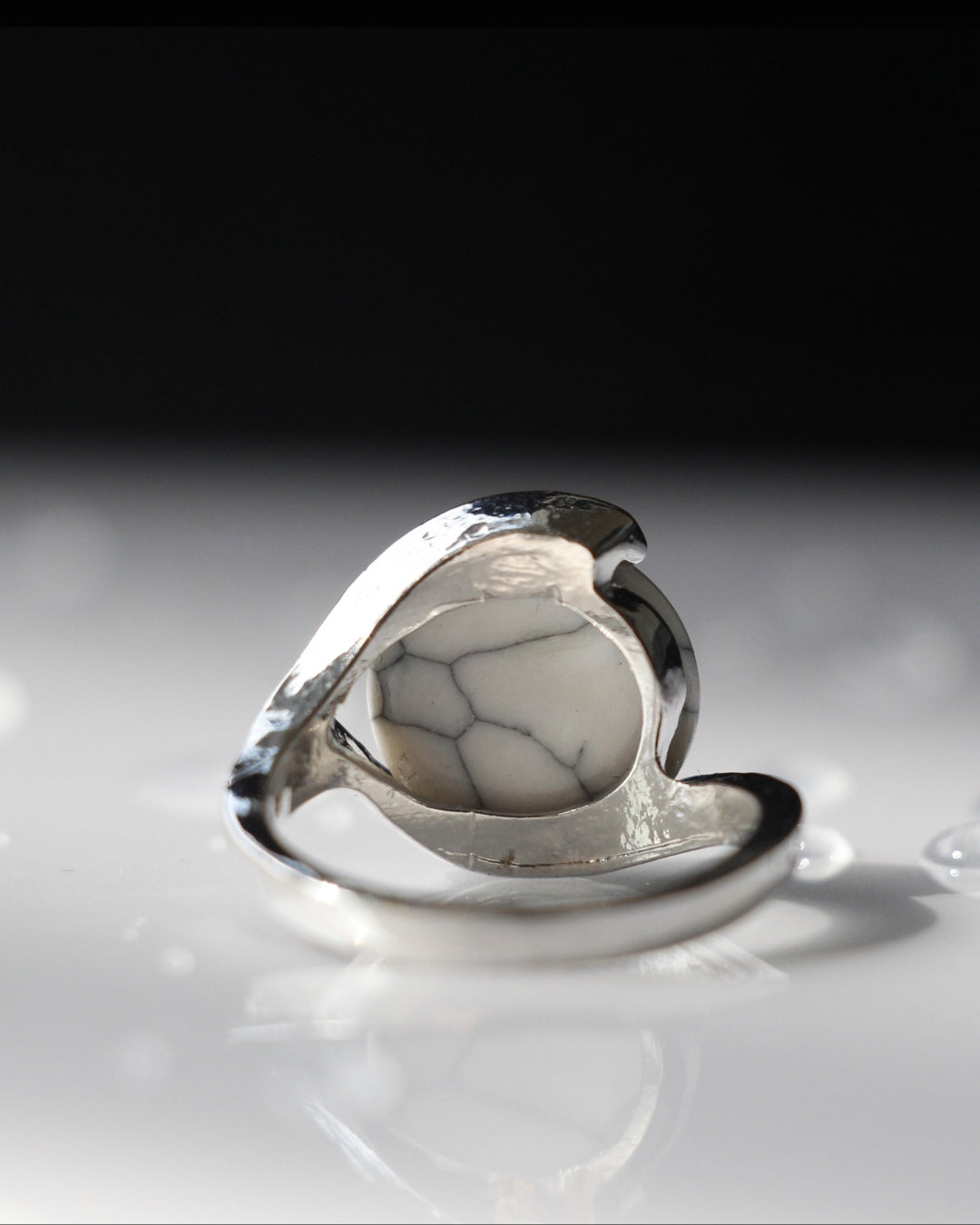 Howlite Embrace Ring